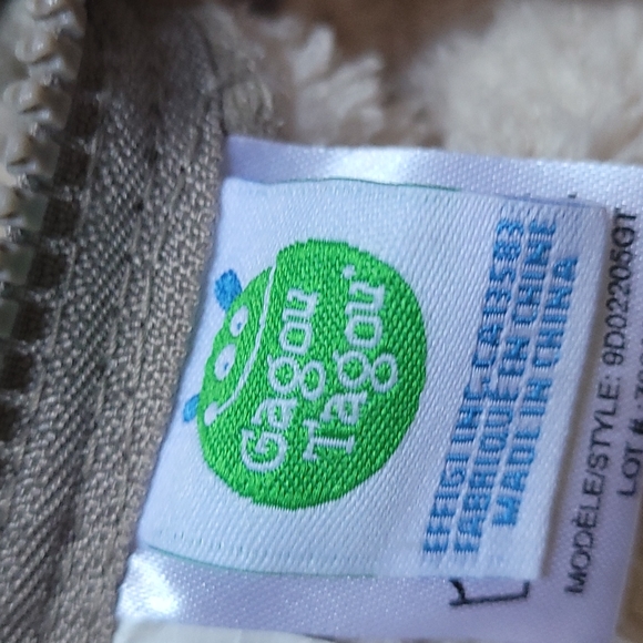 BNWOT baby car seat or st home sleeping snugly. - Picture 5 of 9